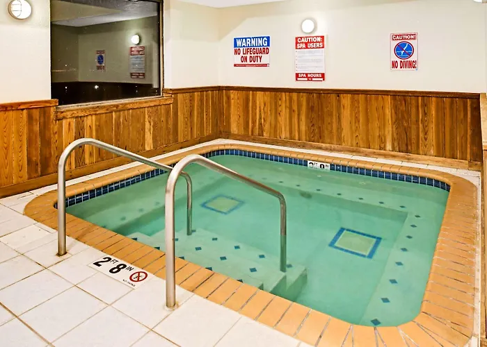 Super 8 By Wyndham Omaha Eppley Airport/Carter Lake